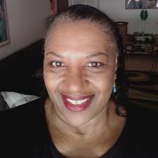 Artist Rochelle Dickerson uses the Internet to connect with other artists  and show her creative process.