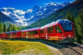 Szwajcaria to wymarzony kraj dla turystów, którzy ? Szwajcaria I Wlochy Koleje Retyckie I Wloski Styl Bernina Express Train Travel Train Route