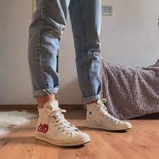 Amazing Sneakers You Can Wear Without Socks Outfits With Converse White Converse Outfits Hype Shoes
