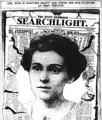 Elise Forrest's Instagram, Twitter & Facebook