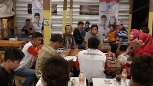 Bank berfungsi sebagai lembaga yang menghimpun dana masyarakat dengan cara mengeluarkan dokumen berharga. Pemungutan Suara Pilkada Sidoarjo Kian Dekat Tim Bintang Sembilan Berkelas Makin Intens Bertemu Sidoarjo News
