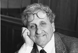 Il primo titolo implicava un duplice riferimento alla tradizione: Press Authors Translators