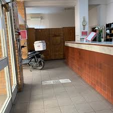 Nu a ajuns inca la oficiul postal de destinatie, e la opdc (probabil oficiul postal de distributie a corespondentei), urmeaza sa ajunga la oficiul postal de domiciliu (daca e de valoare mica si nu se datoreaza tva si eventual taxe vamale) sau la op cu vama (daca trebuie platit ceva). Oficiul PoÈ™tal 18 BÄƒneasa Str Horia Macelariu Nr 3