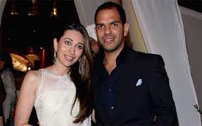 Sanjay kapoor is an indian business executive. Karisma S Ex Husband Sunjay Throws A Fit On Seeing Her With Sandeep Toshniwal Movies News