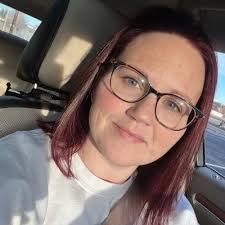 🦖Ms. Joyce McHenry ❤️ (@mamajoycemarie)