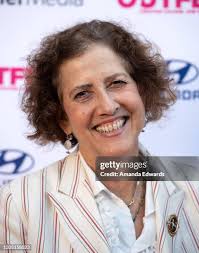 27 Amy Schiffman Stock Photos, High-Res Pictures, and Images