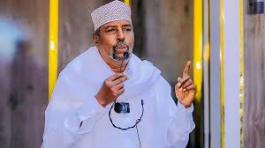 Jubaland wey tashanaysaa go'aano ayayna soo saari doontaa kuwa dulmiga nala  maaganaa waxaan leenahay sabarkii waa naga dhamaaday" Madaxweyne ku  xigeenka Jubbaland Cabduqaadir Luga dheere.