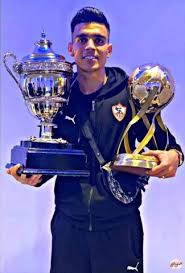 أصبح المغربي أشرف بن شرقي، نجم الزمالك، حديث مواقع التواصل الاجتماعي في الساعات الماضية بعد واقعة مثيرة في إحدى الجامعات المصرية. Ø¨Ù†Ø´Ø±Ù‚ÙŠ Ù…Ø§Ø§Ù‚Ø¯Ø±Ø´ Ø£Ù‡Ø±Ø¨ Ù…Ù† Ù…ÙˆØ§Ø¬Ù‡Ø© Ø§Ù„Ø£Ù‡Ù„ÙŠ Ø§Ù„Ù…ØµØ±ÙŠÙŠÙ† Ø¨Ø§Ù„Ø®Ø§Ø±Ø¬