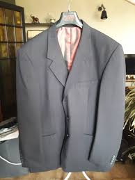 Le costume est l'essence même de la virilité et de l'élégance et ce qui se fait de mieux en matière de style. Achetez Costume Pour Homme Occasion Annonce Vente A Sartrouville 78 Wb156571651