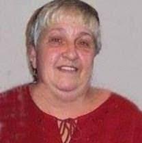 Carolyn Jett's Instagram, Twitter & Facebook