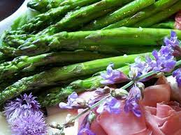 Edible Flowers Offer Beauty And Flavor Edible Flowers Chive Flower Edible