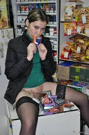 Голые продавщицы в чулках (62 фото) - порно и фото голых на pornokran.cc