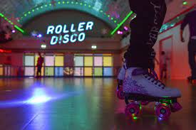 Skating rink is a song released by guernica and included on their first album kaizo heno yakudo as track #10. 90 S Throwback City Skate Party