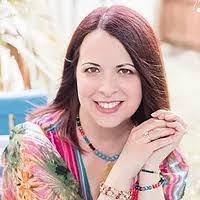 Jennifer Traynor's Instagram, Twitter & Facebook