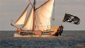 Pirates synonyms, pirates pronunciation, pirates translation, english dictionary definition of pirates. The Pirates Experience Immersive Attraction Amsterdam Blooloop