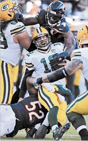 The seahawks fan insists that he is the most loyal. Funny Chicago Bears Vs Packers Pictures Peepsburgh