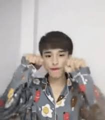 Cập nhật tin tức ngôi sao giải trí, video clip, hình ảnh những người nổi tiếng, tin hot, chuyện hậu trường, đời tư showbiz, scandal sao việt và thế giới tuần qua. VÅ© Ä'iá»‡u Tráº§n Ä'á»©c Bo TÆ°á»Ÿng Ä'au Tháº£m Há»a Ai Ngá» Qua Tay Nhom Dance Viá»‡t Láº¡i Bay Tháº³ng Vao Top Trending Youtube