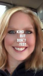 Lorie Ellis (@lorieellis)