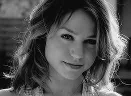 Le 10 novembre 1917 : naissance de Robert Kermit Baker (dit Jack) fils de  Gladys Pearl (mère de Norma Jeane) et de Jasper (John Newton) Baker. On  November 10, 1917, birth of