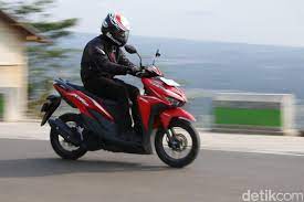 Naik Motor Sendirian Dan Terjatuh Lakukan Hal Ini