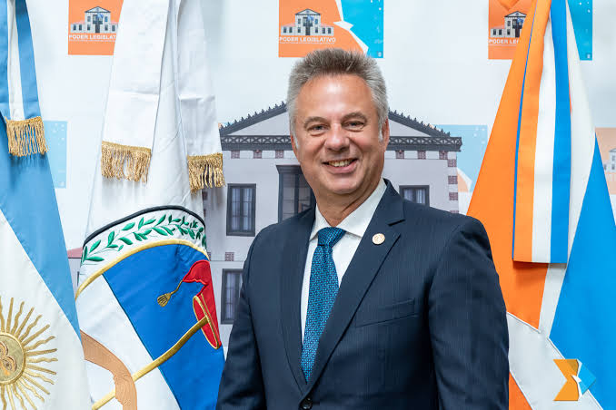 Tierra del Fuego. El legislador provincial Jorge Lechman impulsa un proyecto para impedir que los «011» representen a Tierra del Fuego