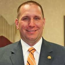 Curtis Null's Instagram, Twitter & Facebook