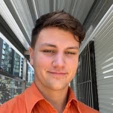 Tennille Pearson's Instagram, Twitter & Facebook