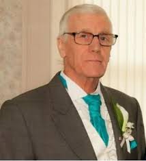 Tributes to 'unforgettable' dad reunited with beloved wife as family share  '64-year love story'