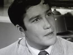 been watching the entire series from the start, here's a great actor who  turned up in the episode "Man's Best Friend"