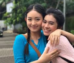 Overseasidol.com — artis cantik barbie hsu kembali mengklarifikasi rumor negatif tentang kekerasan dalam rumah tangga yang dilakukan oleh suaminya. Potret Kemiripan Natasha Wilona Dengan Barbie Hsu San Chai Meteor Garden Tabloidbintang Com