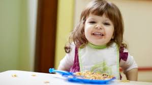 Va ancora bene il piatto unico? Da Quale Eta I Bambini Possono Mangiare Come Gli Adulti Fondazione Umberto Veronesi