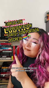 Libros con representación LGBTQ+ con representación y con portadas  discretas 📚🤫 #booktok #libredeser #booktokespañol #librostiktok  #lgbtqtiktok #booktoklatino #booktoklgbtq #leer