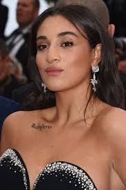 Camélia jordana, née le 15 septembre 1992 à toulon, est une chanteuse française. Camelia Jordana Photos Photos Le Belle Epoque Red Carpet The 72nd Annual Cannes Film Festival Cannes Film Festival Film Festival Cannes