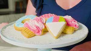 Any recipe can be googled these days, a thousand variations, so many videos. Baking Classes Online Start For Free Today Skillshare