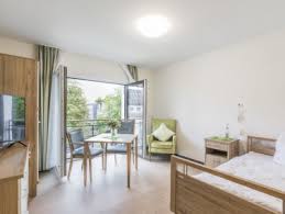 Bis zum bergstädtchen eversberg mit seinen romantischen fachwerkhäusern sind es von hier dennoch nur wenige minuten zu fuß. Matthias Claudius Haus In Bochum Auf Wohnen Im Alter De