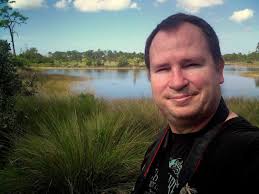 特工化身記者潛伏香港