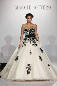 20 Beautiful And Bold Black Wedding Dresses Black White Wedding Dress White Bridal Dresses Black Wedding Dresses