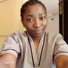 me nko team jedid na ningetaka kujua how do you deal with a boss who keeps  comparing you with her previous maid alinilipa cash nkakataa akasema her  previous maid Josephine was being