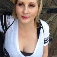 Dolly Spicer's Instagram, Twitter & Facebook