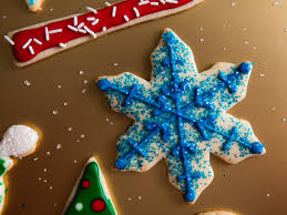 The mold is easy to use and clean. A Royal Icing Tutorial Decorate Christmas Cookies Like A Boss Serious Eats