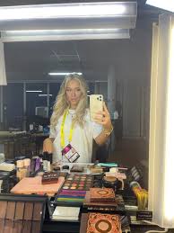 She has appeared along with her family in the svt series familjen she is currently participating in melodifestivalen 2021 with her song 'beat of broken hearts'.3 having qualified to the andra chansen round, she defeated. Klara Hammarstrom Klarahammarstrm Twitter