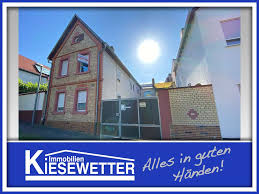 Die häuser befinden sich in einem gepflegten zustand, einige renovierungsarbeiten sind jedoch empfehlenswert. Haus Kaufen In Worms Neuhausen 12 Aktuelle Angebote Im 1a Immobilienmarkt De