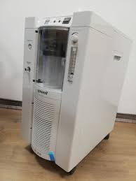 Không chỉ là thiết bị được sử dụng trong những việc cung cấp oxy, điều trị bệnh lý trong môi trường bệnh viện mà giờ đây, máy tạo oxy y tế còn được nhiều gia đình lựa chọn và dùng trong gia đình. May Táº¡o Oxy 3 Lit Yuwell 7f 3ew