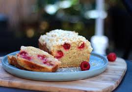 This link is to an external site that may or may not meet accessibility guidelines. Sommerlicher Himbeer Bananen Streusel Kuchen Tut Gut