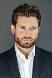 Drew Henderson's Instagram, Twitter & Facebook