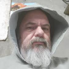 Is my bearded dragon ok with jumping down to sleep?