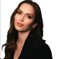 Savannah Brandt's Instagram, Twitter & Facebook