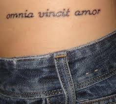 Omnia vincit amor et nos cedamus amori. it means love conquers all, let us all yield to love. the beginning of the phrase was subsequently translated as love conquers all by geoffrey chaucer, an english poet of the middle ages. Love Conquers All In Latin Tattoo Tattooimages Biz