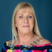 Kay Baxter (@KayBScot)