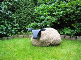 Последние твиты от schaapje schaapje. Leersums Schaapje In Mijn Tuin Love Schapen Tuinbeelden Tuinkunst
